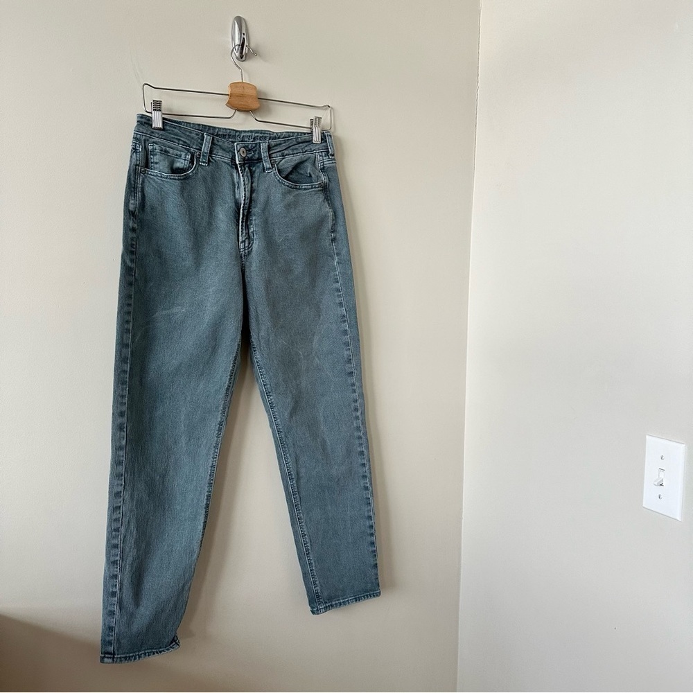 American Eagle -High Rise “Mom Jean” (Size:6) - Picture 5 of 12